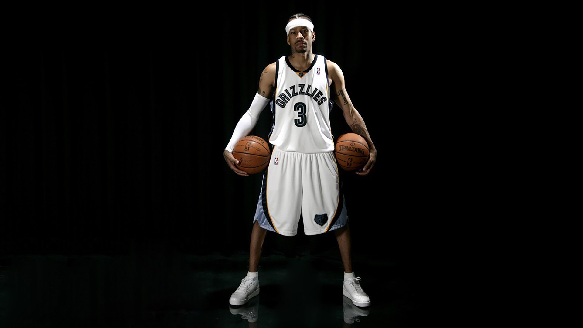 NBA历史最佳球队:公牛王朝、勇士王朝谁更强?他们的阵容配置有何特点?